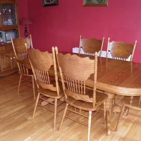 Bed & Breakfast Lakemount House